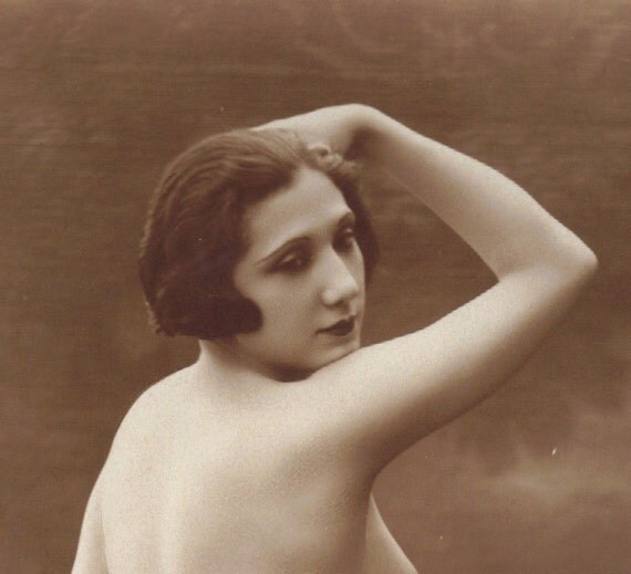 Early 1900s Beautiful French Nude From redpoulaine