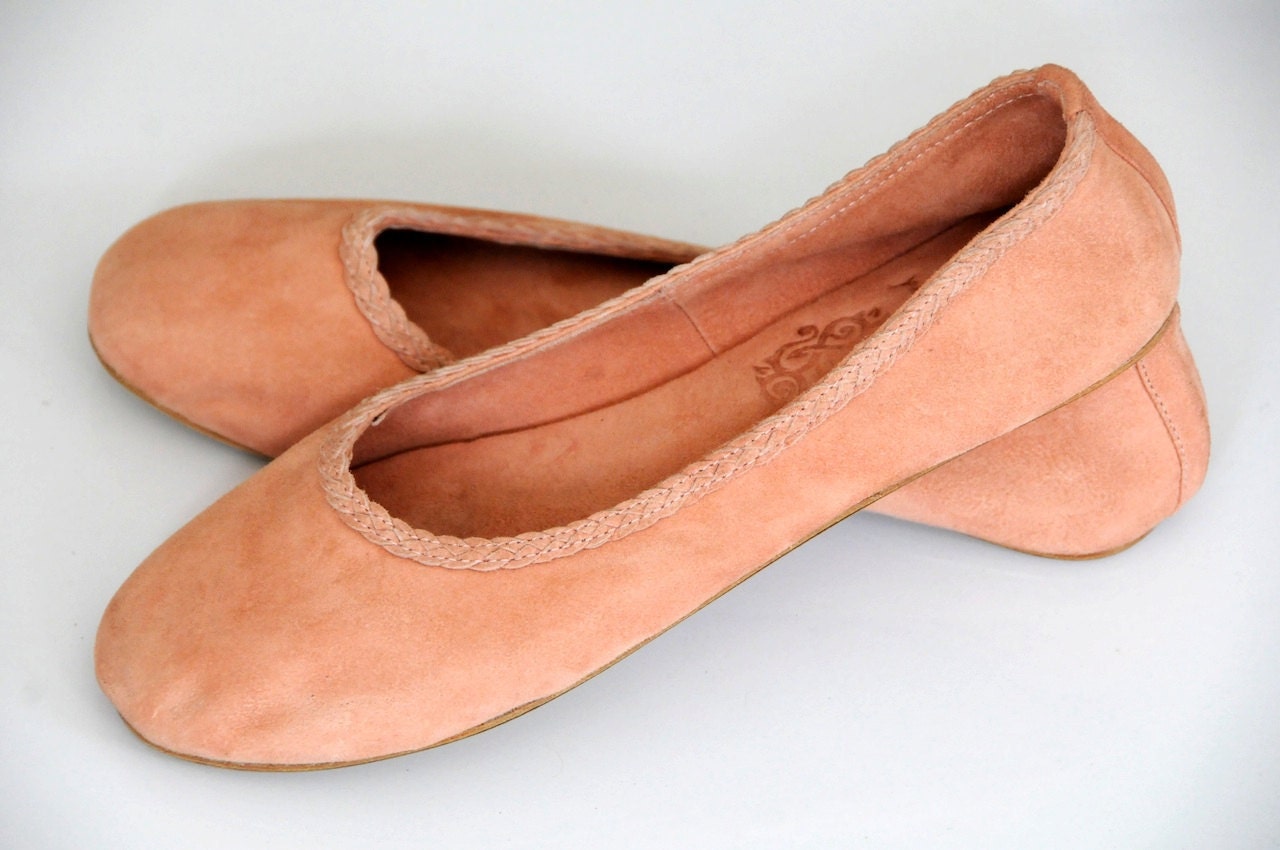 EVA. Flats / womens shoes / Suede ballet flats. sizes 35-43. Available in different leather colors.